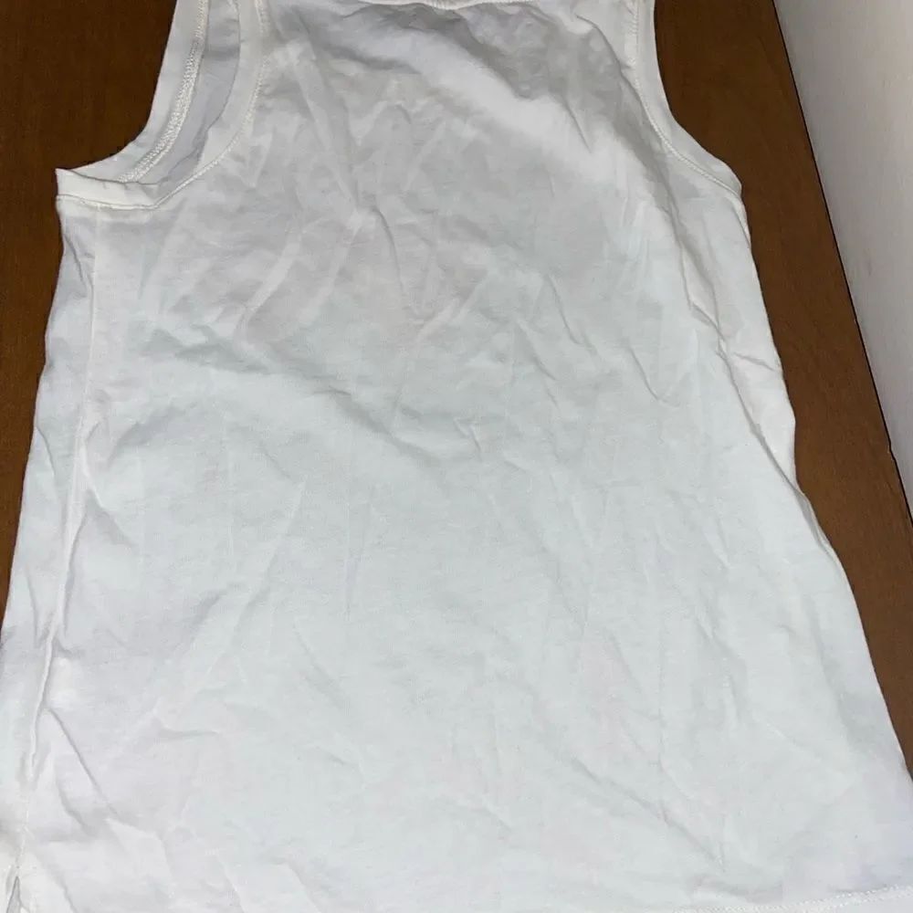 Gap tank top   - Picture 3 of 3
